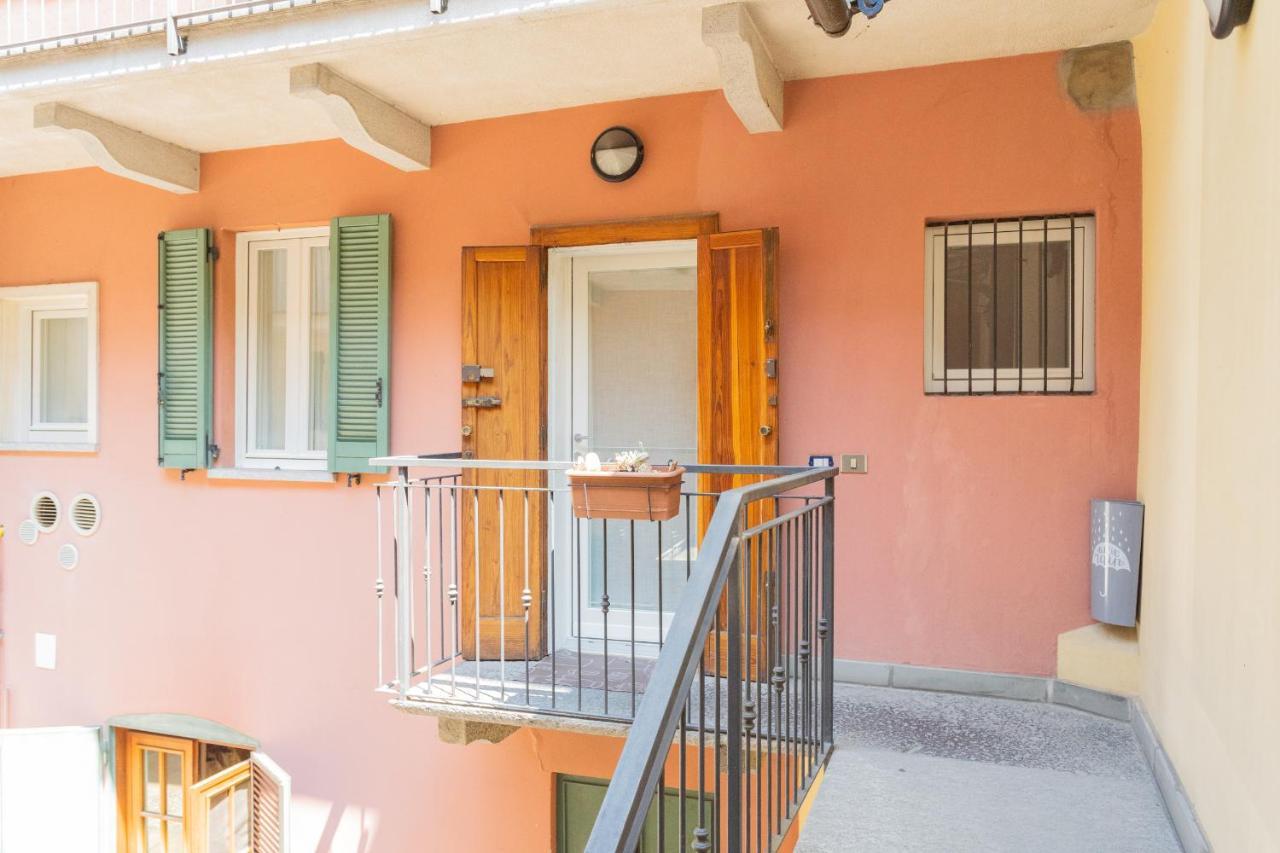 Da Pia In Historycal Como City Centre By Rent All Como Exterior foto